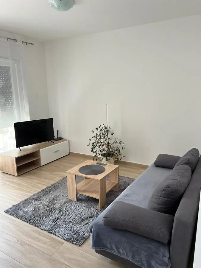 Apartment Sunrise With Private Parking Pula 0*,  Croacia
